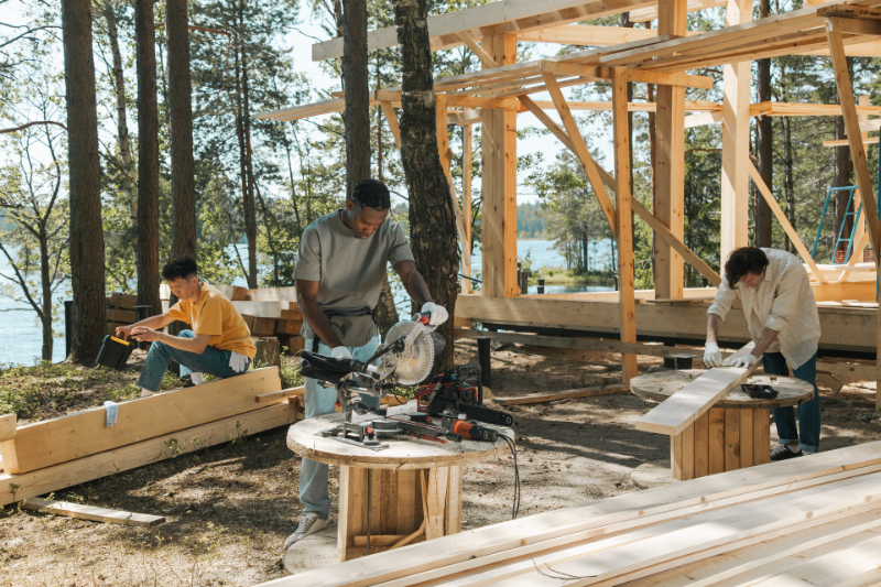 What Is The Difference Between A Joiner And A Carpenter?